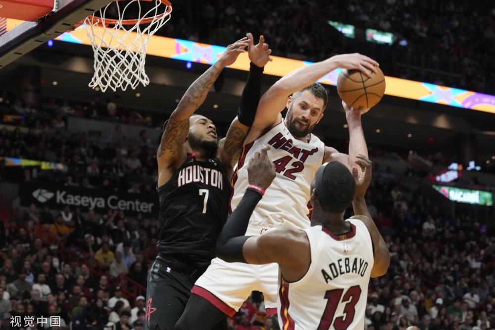 他不再只是 他不再只是