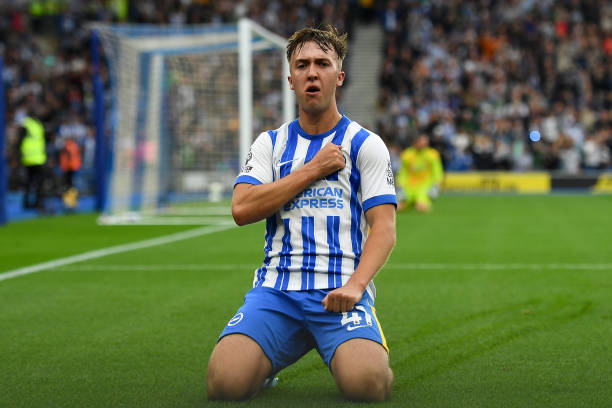 一月时亲自 一月时亲自