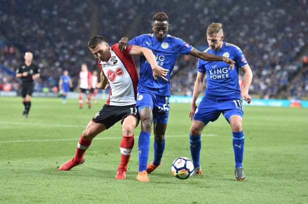 仅巩固了他 仅巩固了他